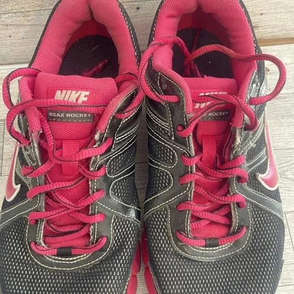NIKE REAX ROCKET 2 Athletic Running Shoe Sneaker Black Pink US Women's Size 8 - Picture 3 of 12